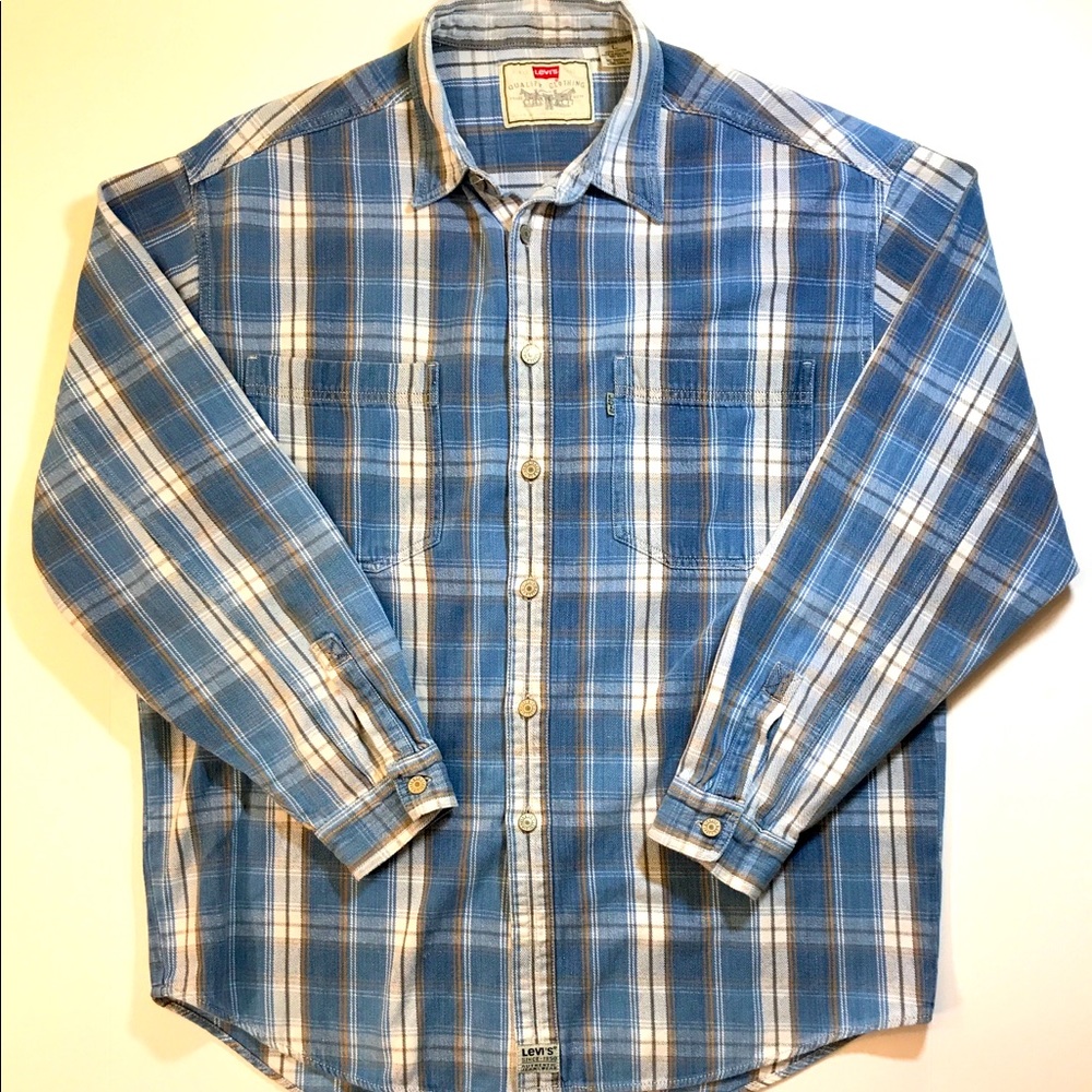 Vintage Levi’s Flannel Plaid Button Up Sz Large